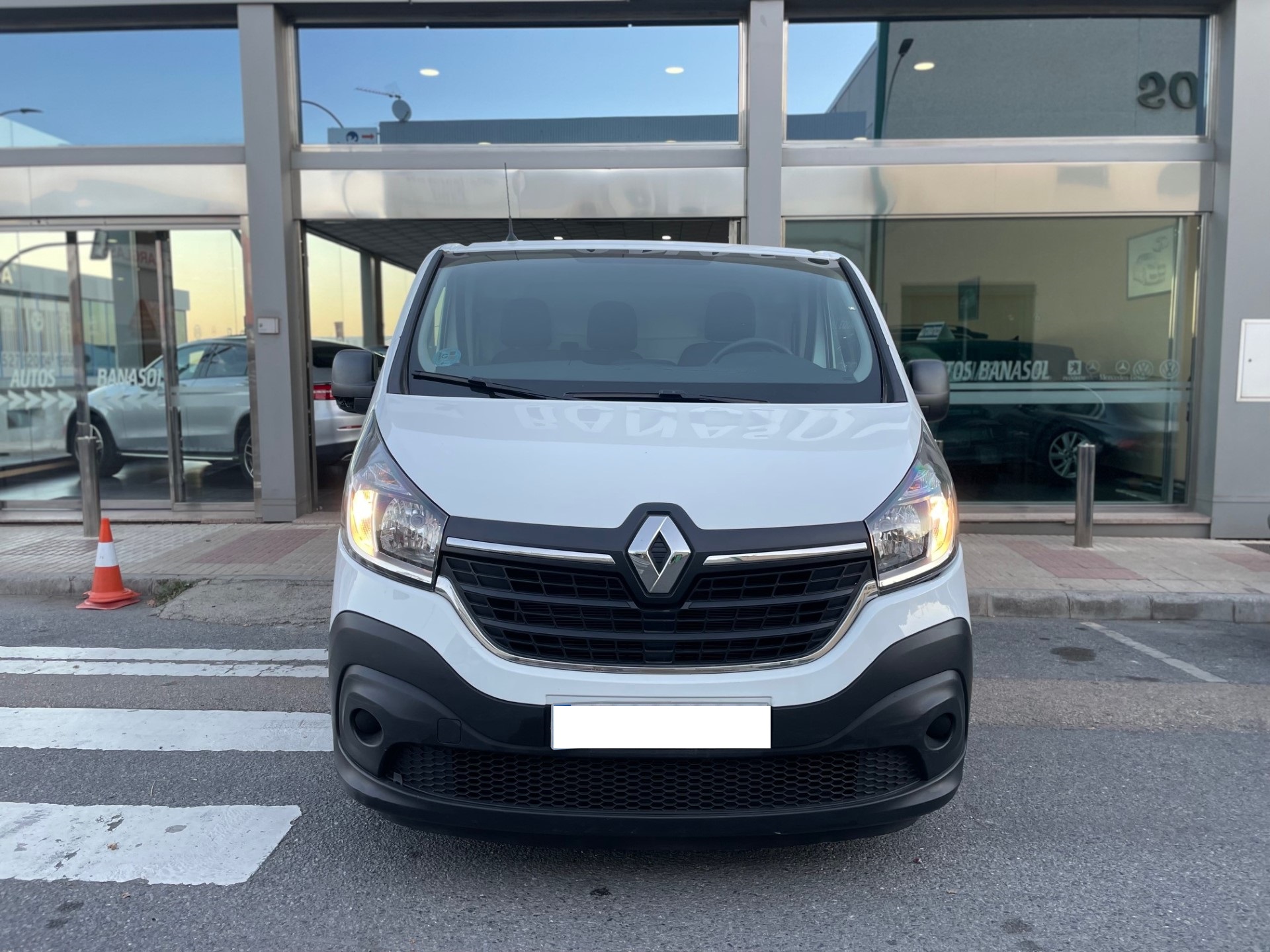 RENAULT TRAFIC DCI